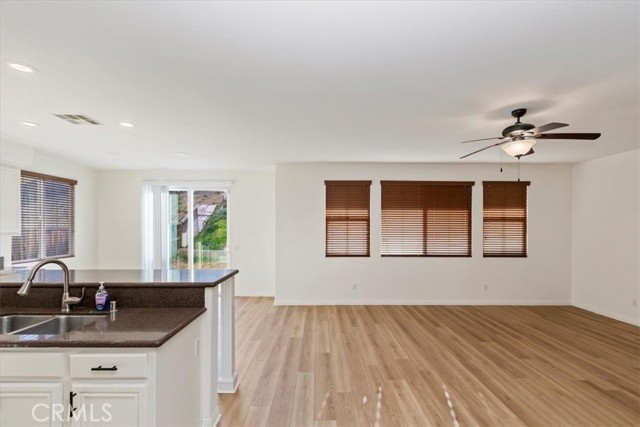21567 Coral Rock Lane, Wildomar CA: https://media.crmls.org/medias/f2a56583-673b-483a-a5f0-b8ad503060d2.jpg