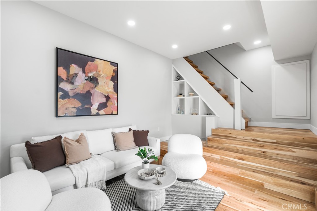 MLS #SB25188099 img 33