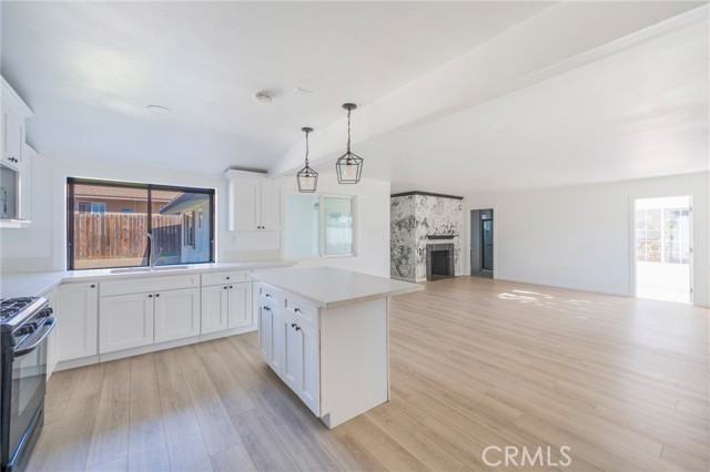 Detail Gallery Image 6 of 17 For 600 Maple, La Habra,  CA 90631 - 4 Beds | 2 Baths