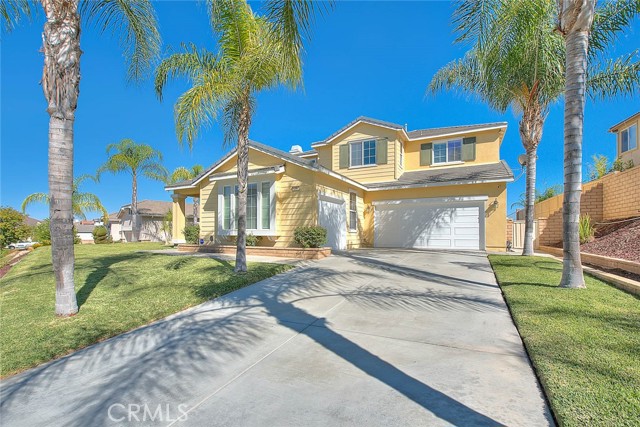 Detail Gallery Image 1 of 24 For 25 Volta Del Tintori St, Lake Elsinore,  CA 92532 - 3 Beds | 3 Baths