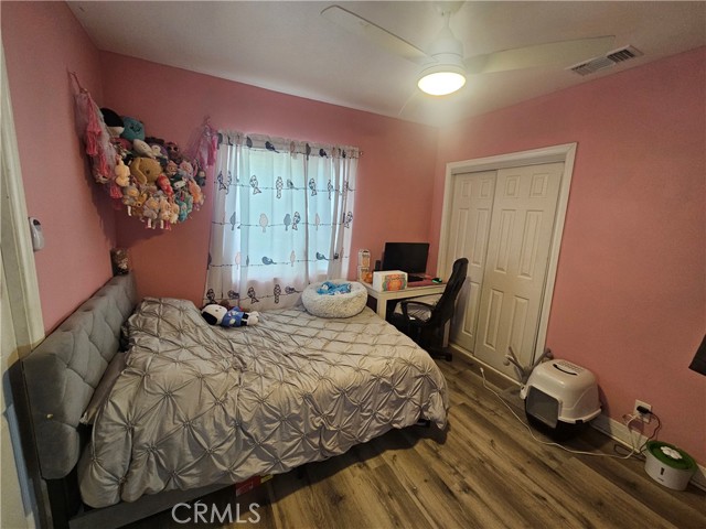 Detail Gallery Image 13 of 26 For 8693 San Carlos Ave, South Gate,  CA 90280 - 4 Beds | 2 Baths
