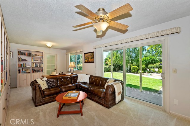 Detail Gallery Image 12 of 62 For 6600 Summit Dr, Highland,  CA 92346 - 4 Beds | 2/1 Baths