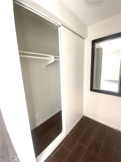 Detail Gallery Image 5 of 46 For 1582 Mitchell, Tustin,  CA 92780 - 2 Beds | 2/1 Baths