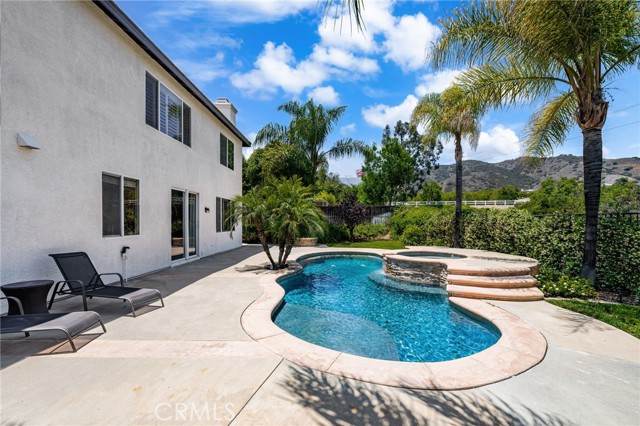 8800 Camino Limon Road, Corona CA: https://media.crmls.org/medias/f2a91d51-c2ae-4ad8-8ed0-d6073aefcc3c.jpg