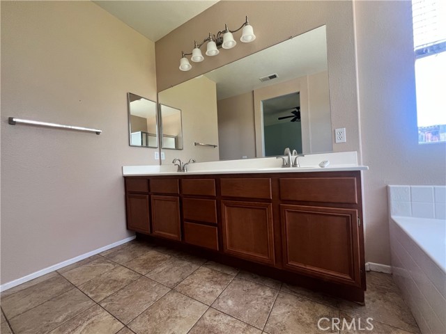 Detail Gallery Image 18 of 34 For 26329 Troy Ln, Menifee,  CA 92585 - 3 Beds | 2 Baths