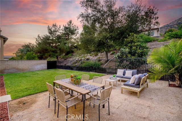27 Silver Forest Court, Azusa CA: https://media.crmls.org/medias/f2a9d63c-bd3c-4f49-aff1-651e26382440.jpg