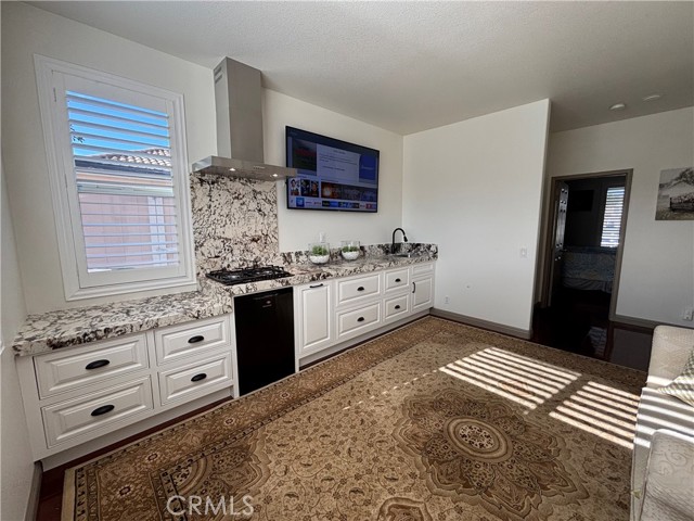 Detail Gallery Image 2 of 10 For 6863 Persimmon #B,  Chino,  CA 91710 - 1 Beds | 1 Baths