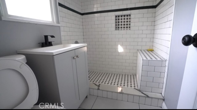 Detail Gallery Image 9 of 14 For 1011 Laguna, Echo Park,  CA 90026 - 1 Beds | 2 Baths