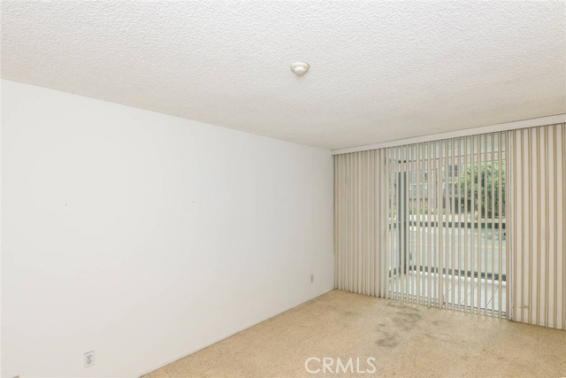 575 Esplanade, Redondo Beach, California 90277, 2 Bedrooms Bedrooms, ,1 BathroomBathrooms,Residential,Sold,Esplanade,SB17215162