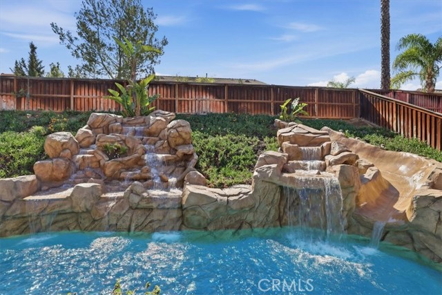 Detail Gallery Image 2 of 60 For 12375 Brianwood, Riverside,  CA 92503 - 4 Beds | 2/1 Baths