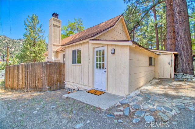 Detail Gallery Image 5 of 51 For 1131 Apple, Wrightwood,  CA 92397 - 2 Beds | 1 Baths