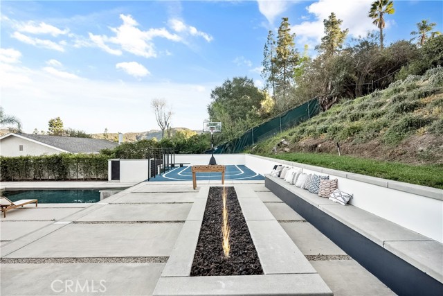 Detail Gallery Image 51 of 53 For 4001 Coldstream, Tarzana,  CA 91356 - 6 Beds | 6/1 Baths