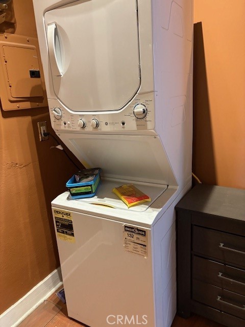 Detail Gallery Image 9 of 11 For 4238 La Salle, Los Angeles,  CA 90062 - – Beds | – Baths