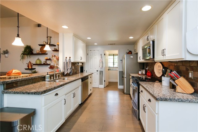 Detail Gallery Image 20 of 74 For 49963 Meadowview Dr, Oakhurst,  CA 93644 - 3 Beds | 2 Baths