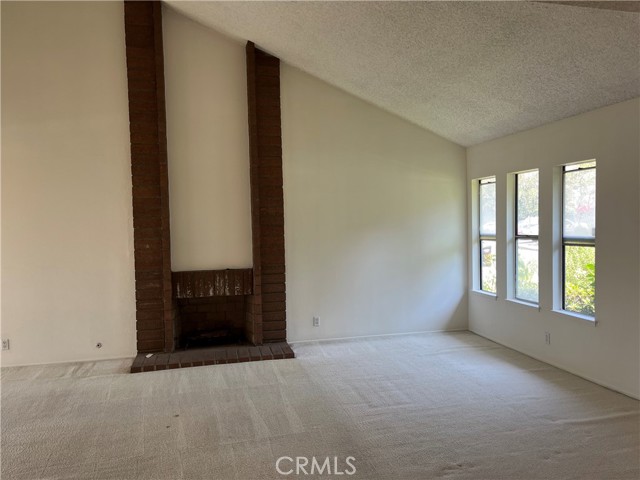 Detail Gallery Image 2 of 5 For 2048 Thomas Pl, West Covina,  CA 91792 - 4 Beds | 2/1 Baths