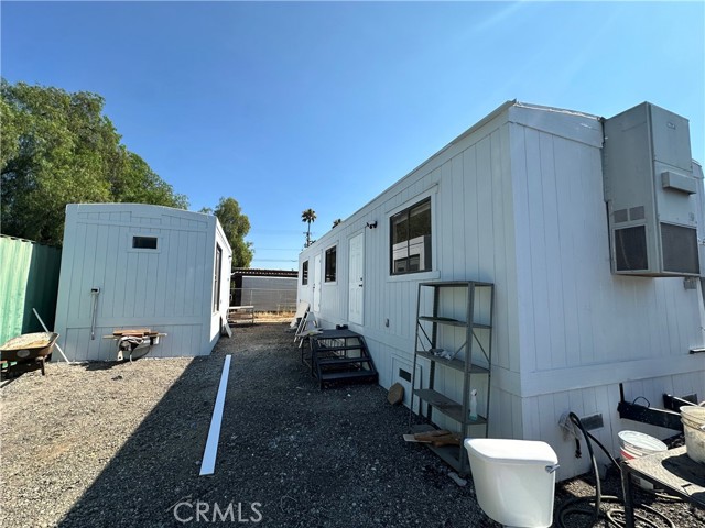 16472 Gardner Avenue, Riverside CA: https://media.crmls.org/medias/f2afe2d0-9504-4f91-893e-3e2bd279b3e7.jpg