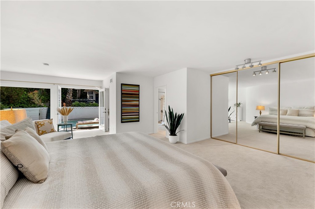 10860 Willowcrest PlaceStudio City img 2