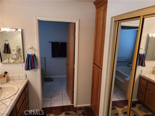 21291 Ramona Avenue, Apple Valley CA: https://media.crmls.org/medias/f2b06c7f-6da8-4f08-9e15-78633c7609b5.jpg