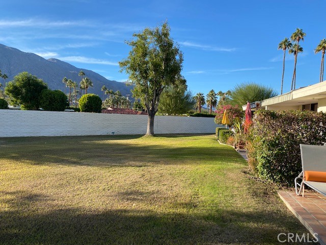 Detail Gallery Image 28 of 33 For 1013 Saint Thomas Cir, Palm Springs,  CA 92264 - 2 Beds | 2 Baths