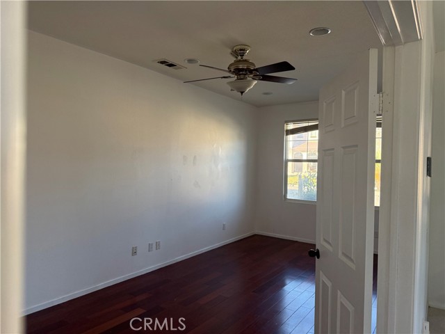 Detail Gallery Image 5 of 15 For 1147 Glenwood Ct, San Bernardino,  CA 92407 - 4 Beds | 2 Baths