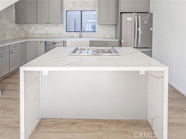3139 Carter Avenue, Marina del Rey CA: https://media.crmls.org/medias/f2b16a36-e6d7-4287-bd37-d0cf687ff4a0.jpg