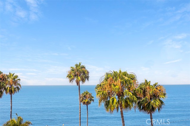 Detail Gallery Image 11 of 11 For 651 Glenneyre, Laguna Beach,  CA 92651 - 2 Beds | 1 Baths