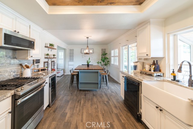 Detail Gallery Image 16 of 48 For 8636 Rancho Cerona Dr, Paramount,  CA 90723 - 4 Beds | 2/1 Baths