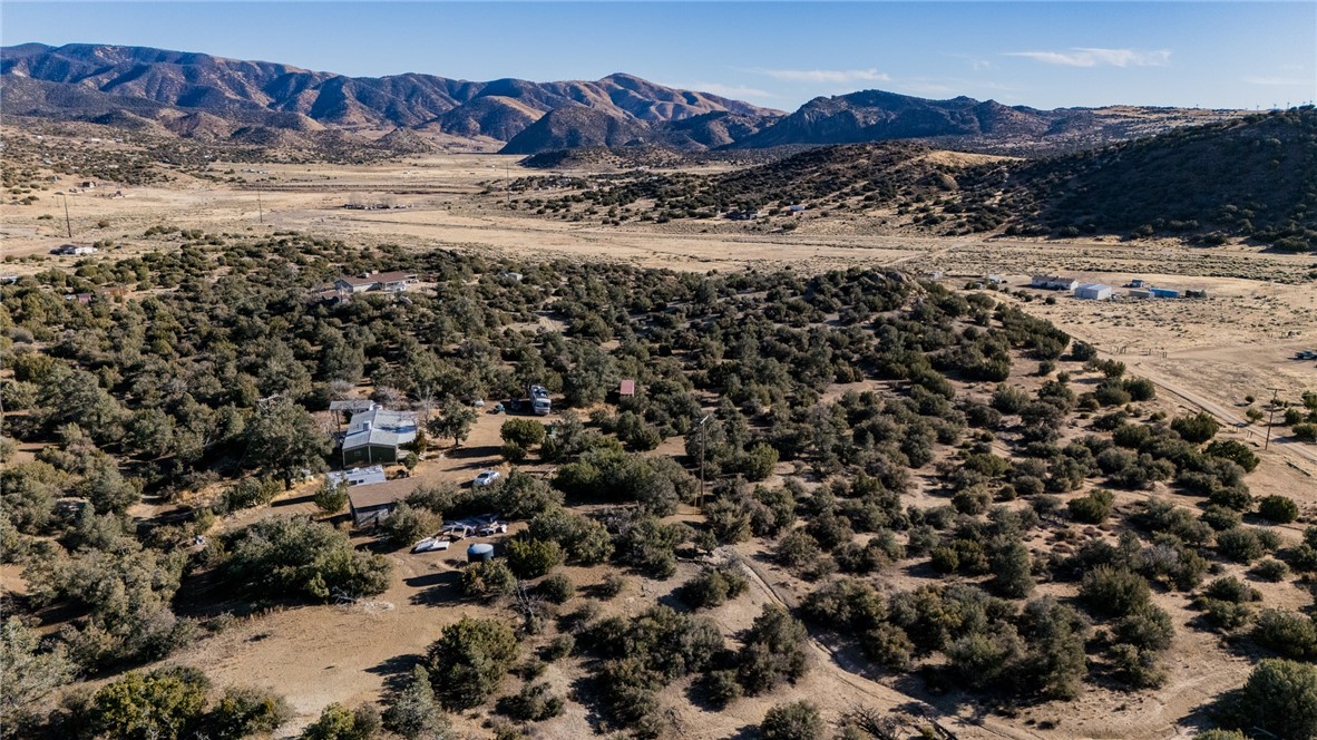 Detail Gallery Image 34 of 36 For 24664 Chimanimani Ct, Tehachapi,  CA 93561 - 2 Beds | 2 Baths