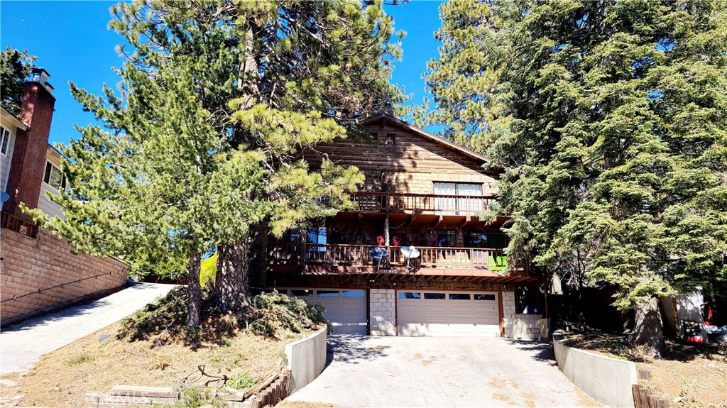 Duplex at 31194 Outer Highway 18 N