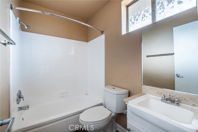 Detail Gallery Image 14 of 18 For 17931 Devonshire St #27,  Northridge,  CA 91325 - 1 Beds | 1 Baths