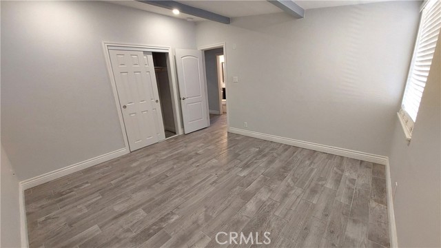 Detail Gallery Image 14 of 22 For 8649 Cantaloupe Ave, Panorama City,  CA 91402 - 3 Beds | 3 Baths