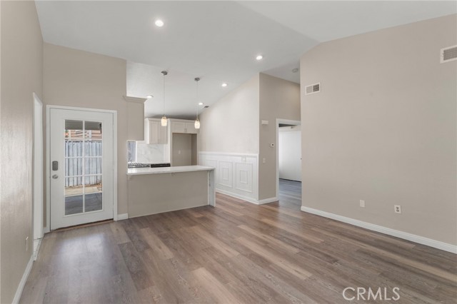 25690 Monica Way, Menifee CA: https://media.crmls.org/medias/f2b2b769-7f77-49ee-ba7c-2fe0d93376dc.jpg