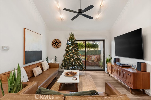 Detail Gallery Image 9 of 28 For 2323 Huntington St #904,  Huntington Beach,  CA 92648 - 3 Beds | 2 Baths