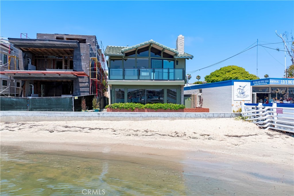 404 S Bay Front