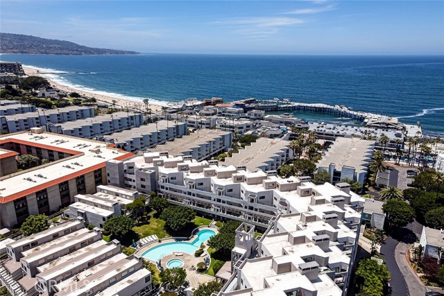 510 The Village, Redondo Beach, California 90277, 2 Bedrooms Bedrooms, ,2 BathroomsBathrooms,Residential,For Sale,The Village,IN25125306