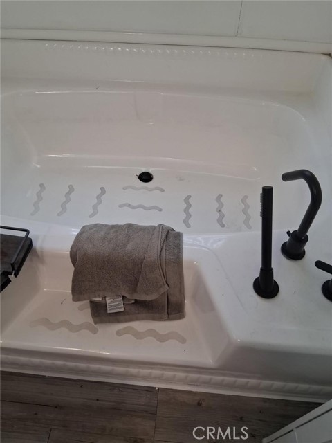 4901 Green River, Corona CA: https://media.crmls.org/medias/f2b45c6e-1fb1-4a49-b938-0f3540cce007.jpg