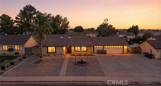 Detail Gallery Image 1 of 26 For 13036 Petaluma Rd, Victorville,  CA 92392 - 3 Beds | 2 Baths