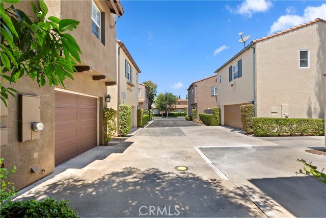 57 Alevera Street, Irvine CA: https://media.crmls.org/medias/f2b5738b-6416-452b-a5f4-56cf02e486b0.jpg