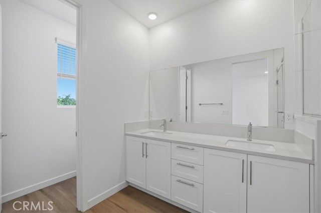 Detail Gallery Image 17 of 33 For 2378 Channel Drive #103,  Ventura,  CA 93003 - 3 Beds | 2/1 Baths