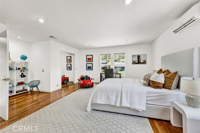 Image 26 of 46 For 18782 Peppertree Drive