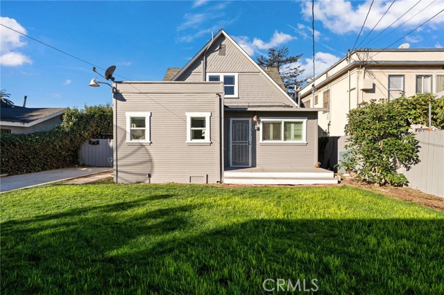 Detail Gallery Image 30 of 32 For 1148 Chestnut Ave, Long Beach,  CA 90813 - 4 Beds | 2 Baths