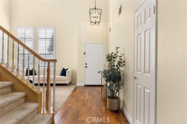 Detail Gallery Image 8 of 36 For 1461 Deer Hollow Dr, Corona,  CA 92882 - 5 Beds | 3 Baths