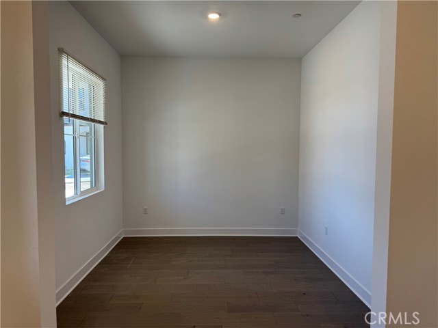 Detail Gallery Image 16 of 28 For 114 Pansy, Irvine,  CA 92618 - 5 Beds | 5 Baths