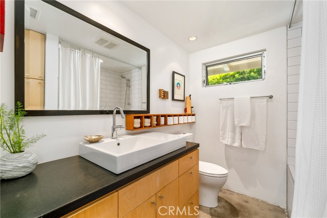 Detail Gallery Image 13 of 37 For 1959 Orange Ave, Costa Mesa,  CA 92627 - 3 Beds | 2 Baths