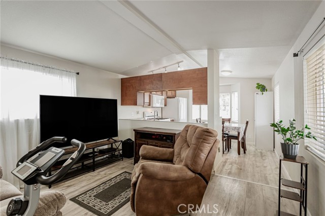 Detail Gallery Image 6 of 16 For 12350 Christensen Rd Space #32, Salinas,  CA 93907 - 2 Beds | 1 Baths