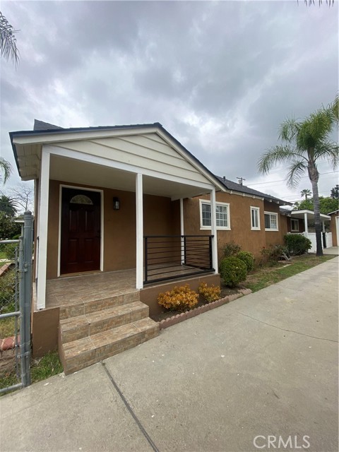 Detail Gallery Image 6 of 10 For 1745 Whitefield Rd, Pasadena,  CA 91104 - 3 Beds | 2 Baths