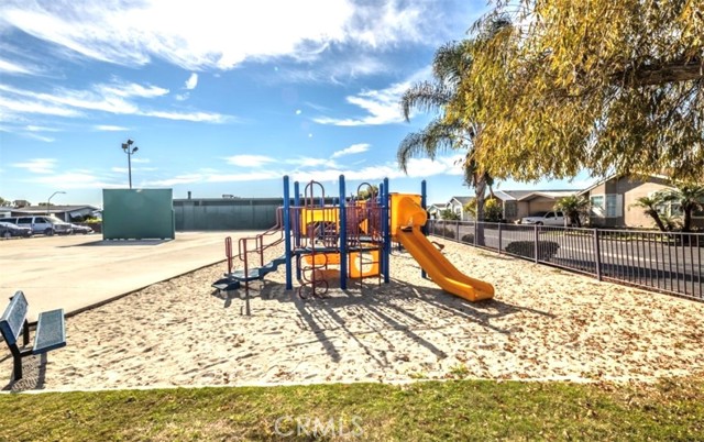 9080 Bloomfield Avenue, Cypress CA: https://media.crmls.org/medias/f2bb7578-fe35-4b5f-8bb4-b7e6d1da817e.jpg