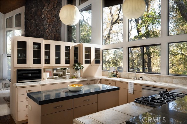 Detail Gallery Image 19 of 73 For 3690 Keefer, Chico,  CA 95973 - 4 Beds | 2/1 Baths