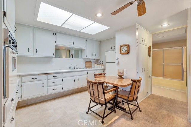 Detail Gallery Image 10 of 24 For 1540 Northwood Rd. #270 J, Seal Beach,  CA 90740 - 2 Beds | 1 Baths