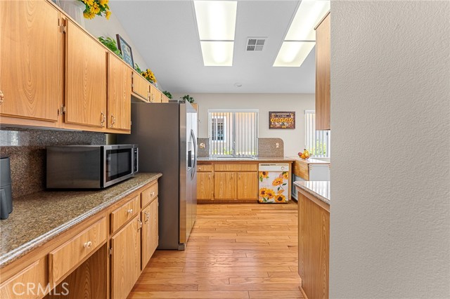 10401 Bel Air Drive, Cherry Valley CA: https://media.crmls.org/medias/f2bc33a3-ef9b-4799-bd4b-d897a1f8d8c6.jpg